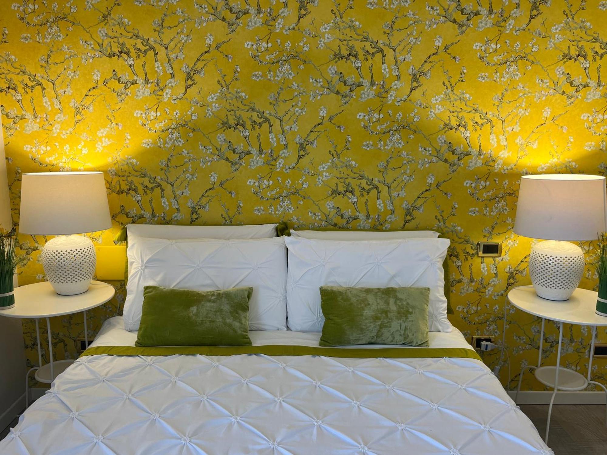 Garda Blue Lake Home Luxury Appartment เดเซนซาโนเดลการ์ดา ภายนอก รูปภาพ