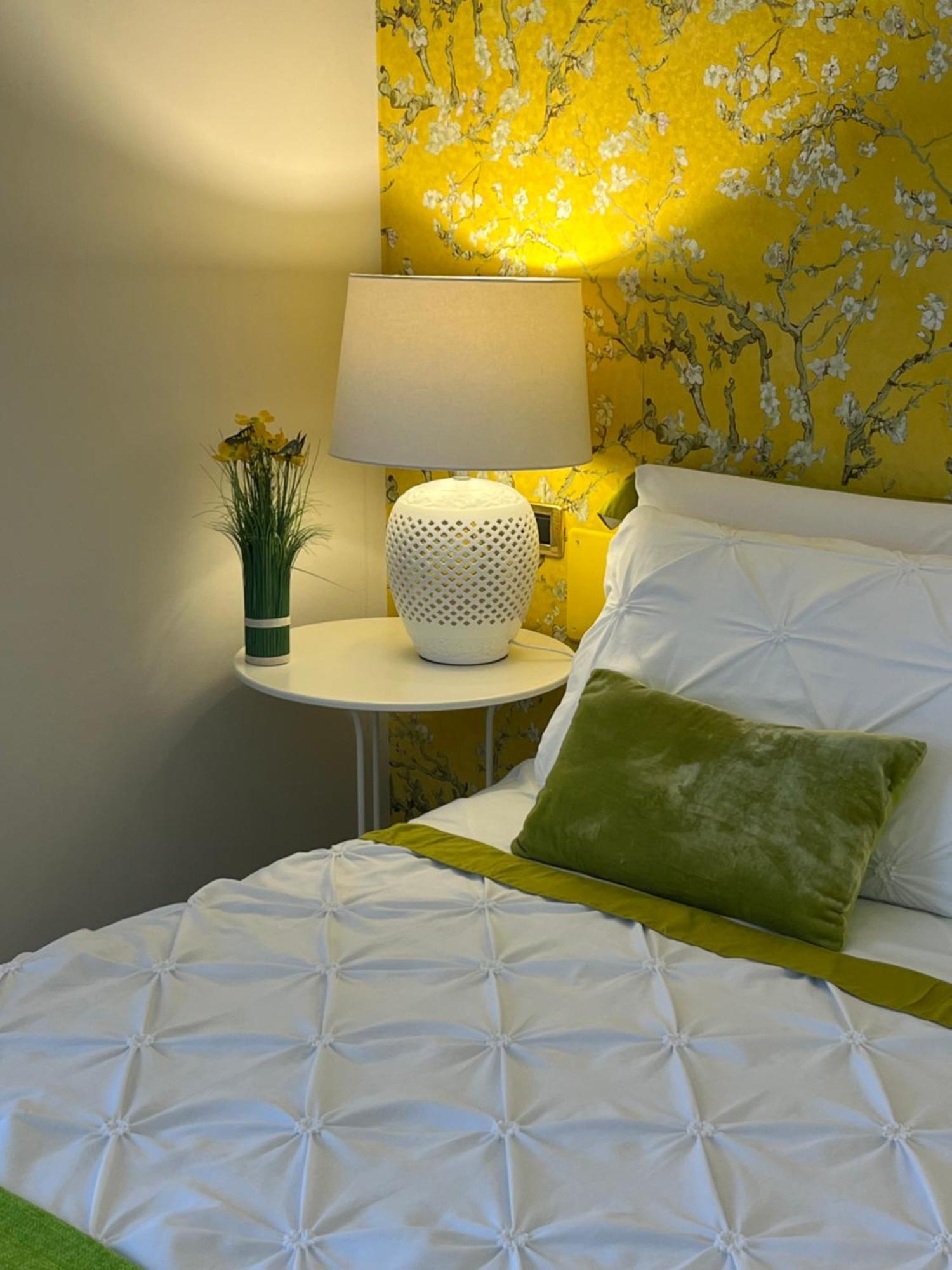 Garda Blue Lake Home Luxury Appartment เดเซนซาโนเดลการ์ดา ภายนอก รูปภาพ