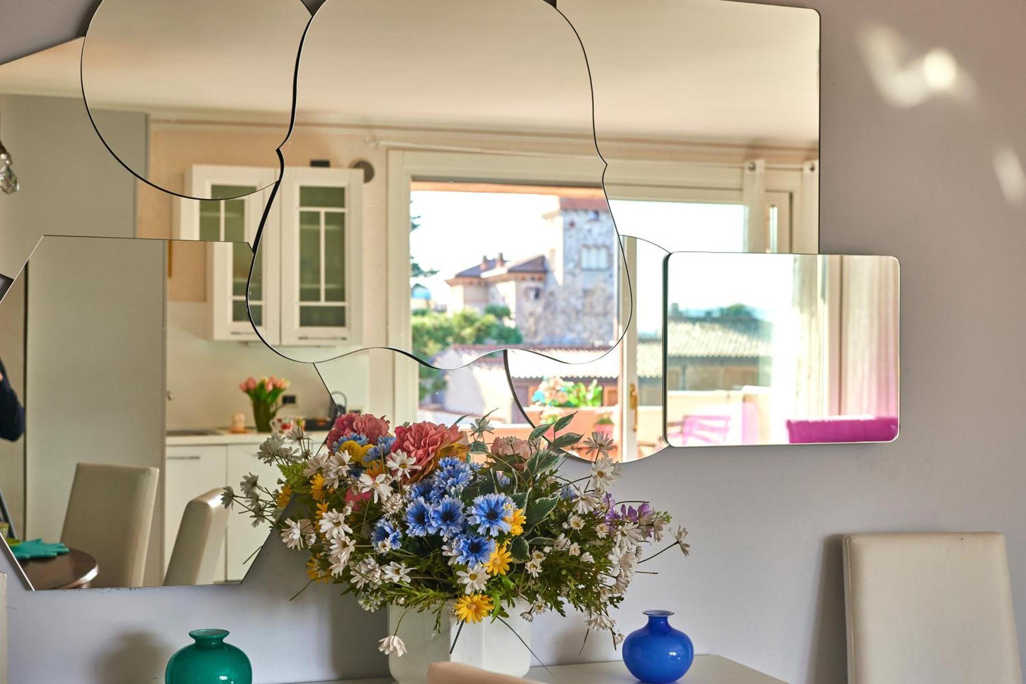 Garda Blue Lake Home Luxury Appartment เดเซนซาโนเดลการ์ดา ภายนอก รูปภาพ