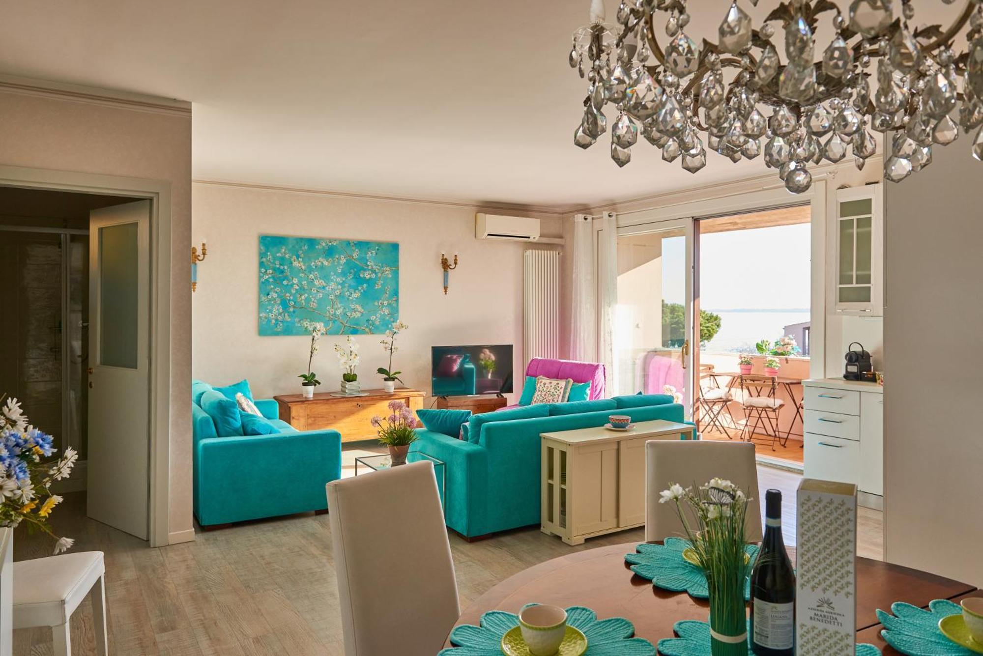 Garda Blue Lake Home Luxury Appartment เดเซนซาโนเดลการ์ดา ภายนอก รูปภาพ